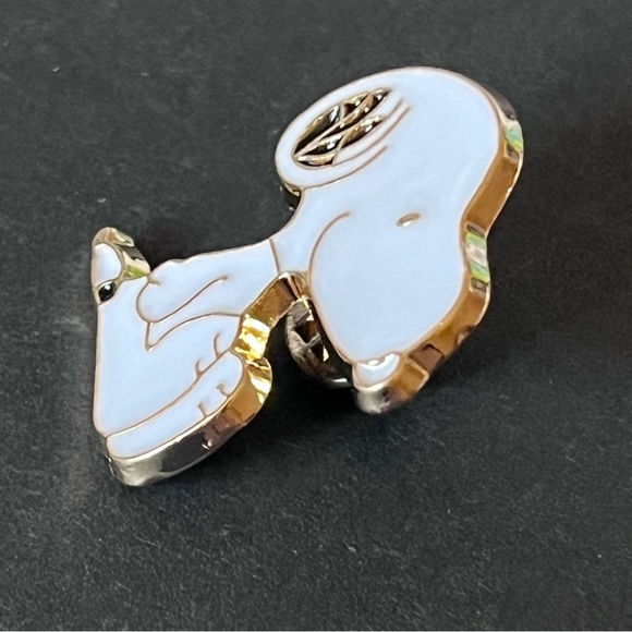 Peanuts Snoopy Pin Brooch - Picture 3 of 4